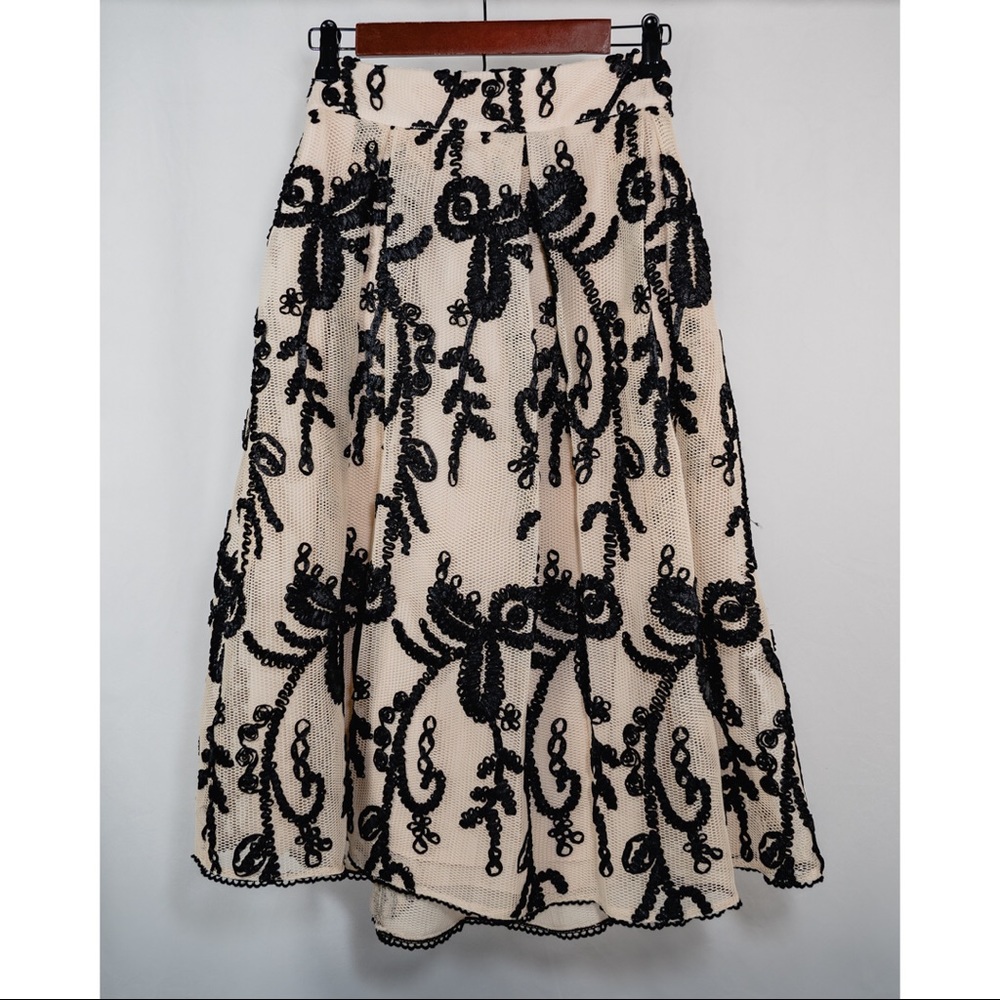 dRA Los Angeles Anthropology Skirt